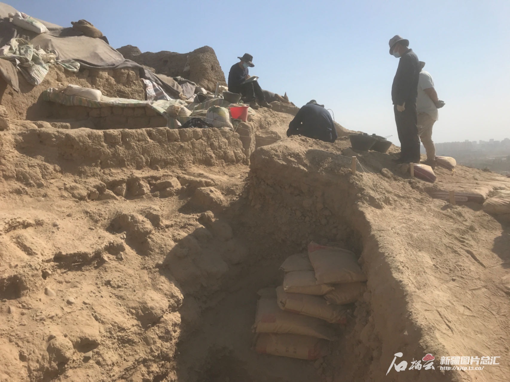 西旁景教寺院遗址出土871件多语种文书