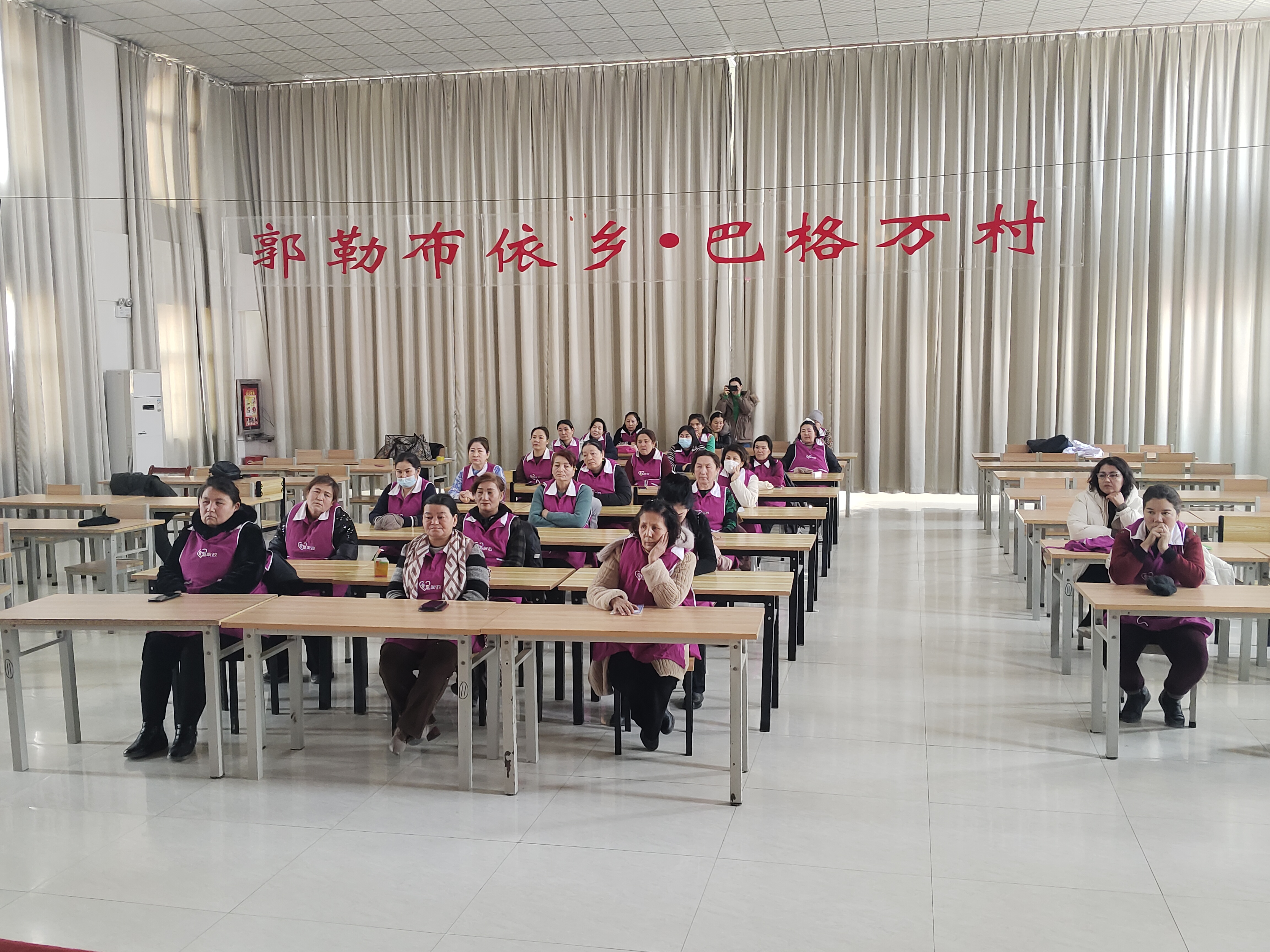 托克逊县技能培训送下乡拓宽妇女就业路