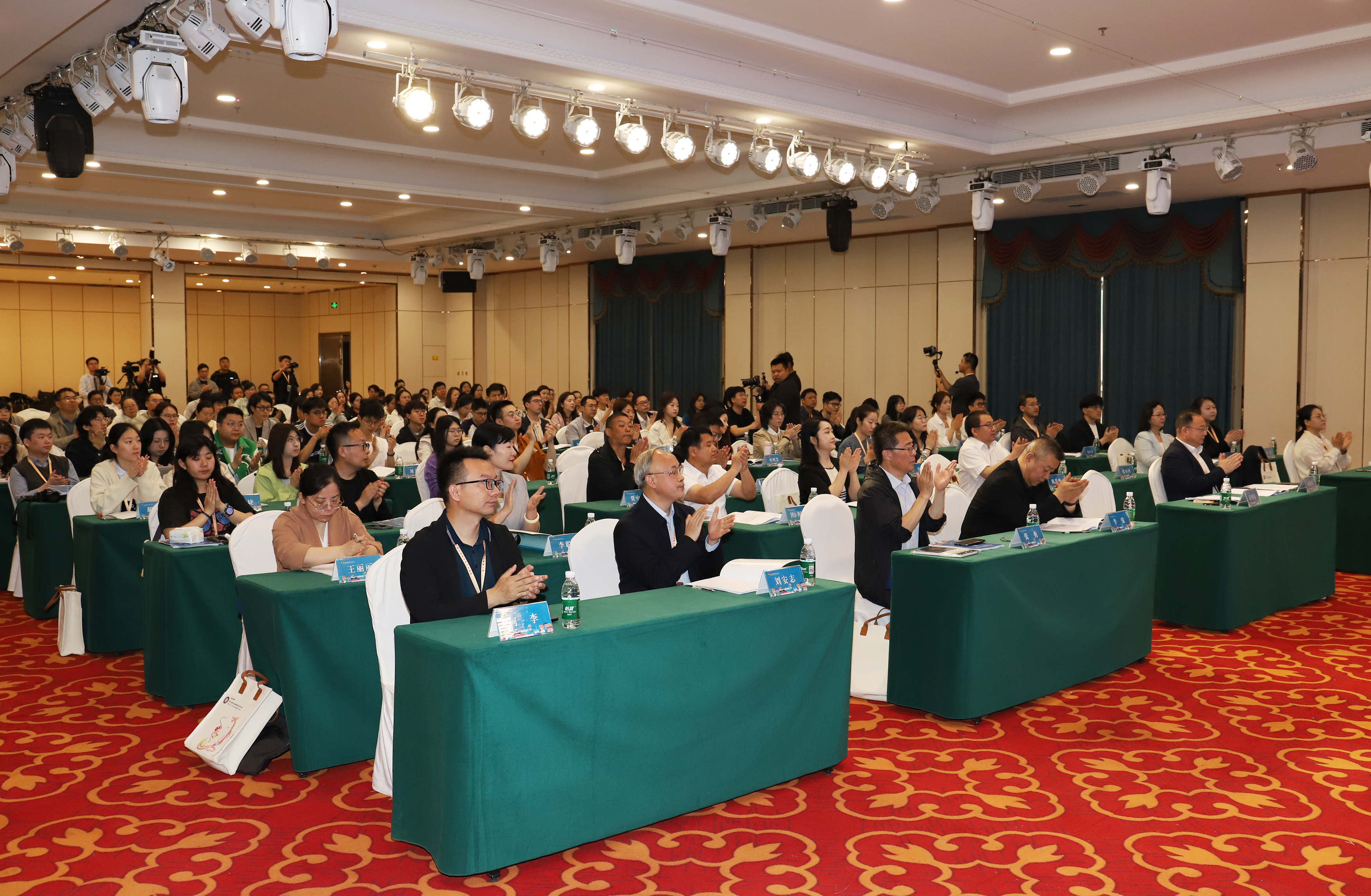 mmexport1776485935003