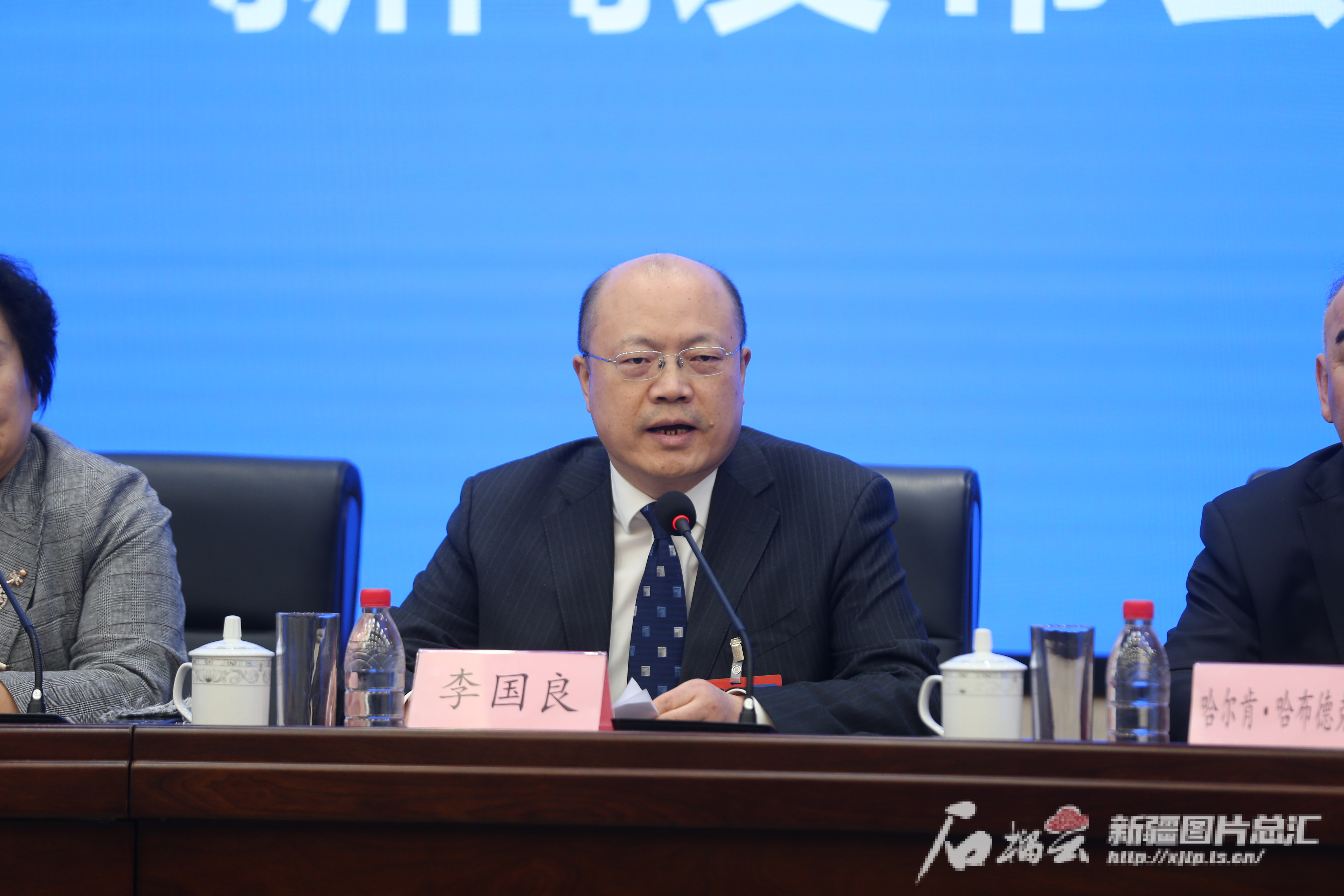 天山南北最美的建筑是学校